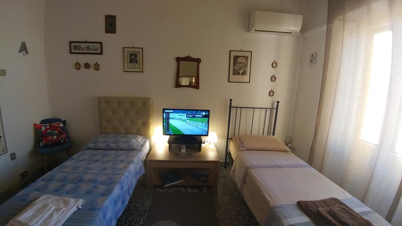 Miky M House B&B Cagliari Ngoại thất bức ảnh